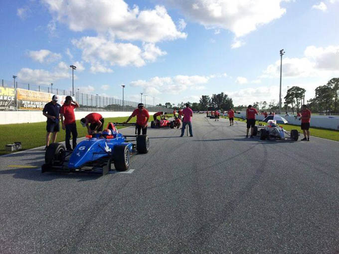 Eerste autosportpodium Max Verstappen is een feit + UITSLAG RaceXpress